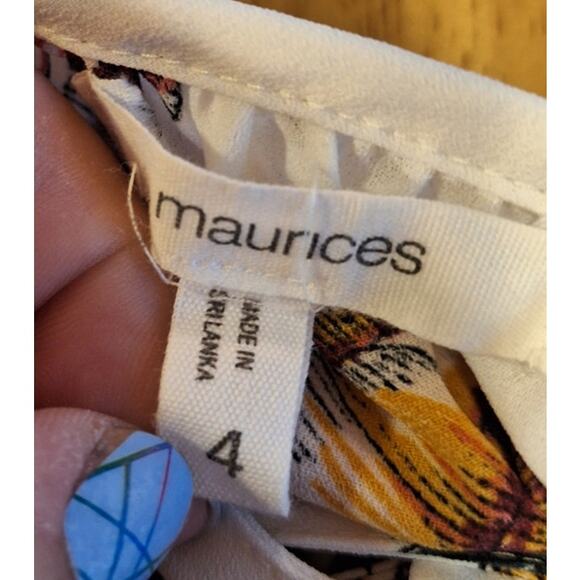 Maurices Women 4x White Floral Flutter Sleeve Flowy Keyhole Blouse - Picture 6 of 8
